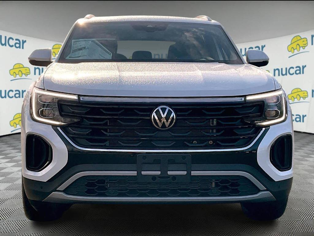 new 2026 Volkswagen Atlas Cross Sport car, priced at $47,577
