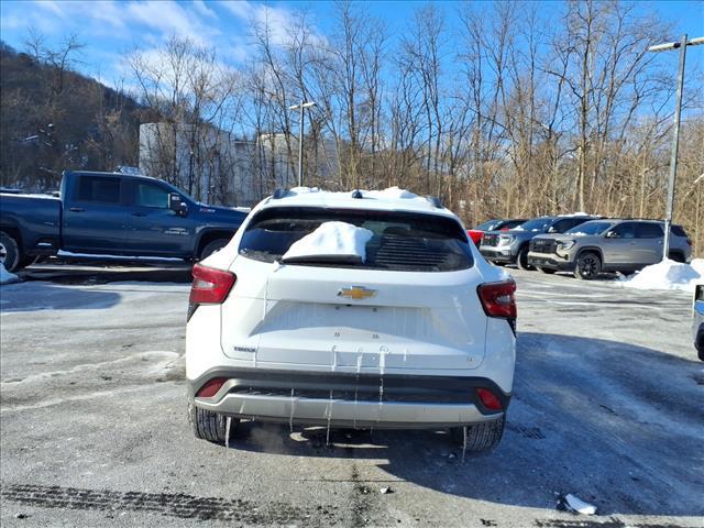 used 2025 Chevrolet Trax car, priced at $22,990