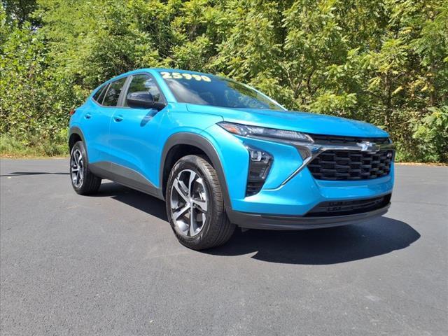 used 2025 Chevrolet Trax car, priced at $25,990