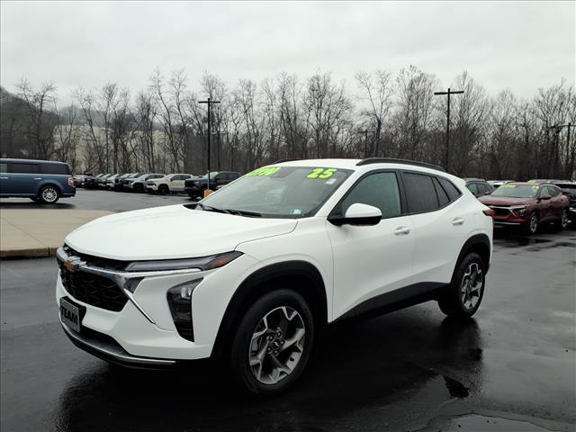 used 2025 Chevrolet Trax car, priced at $22,980