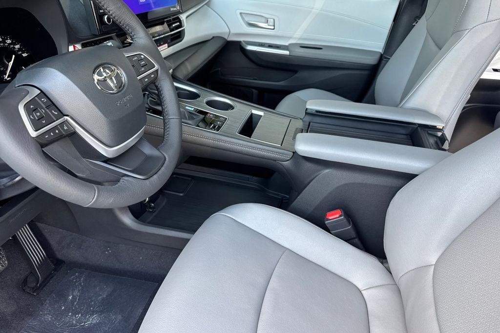 new 2026 Toyota Sienna car, priced at $47,570