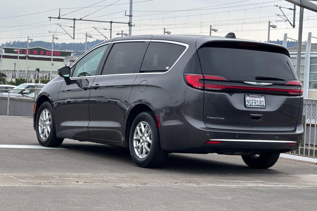 used 2023 Chrysler Pacifica car, priced at $22,276