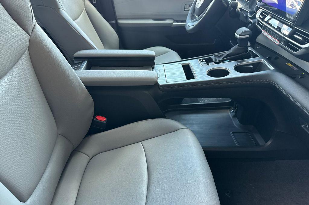 new 2026 Toyota Sienna car, priced at $47,360