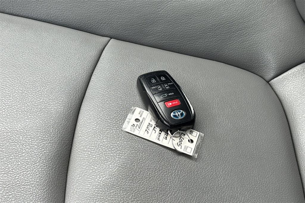 used 2021 Toyota Sienna car, priced at $33,500