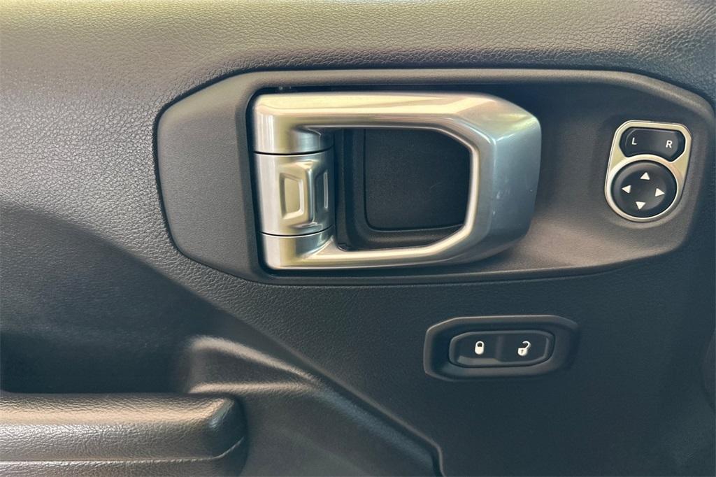 used 2021 Jeep Gladiator car, priced at $30,794