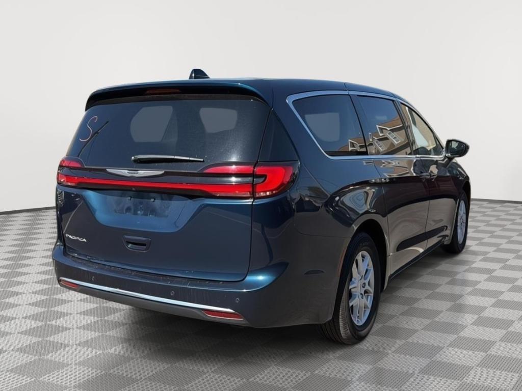 used 2023 Chrysler Pacifica car, priced at $25,940