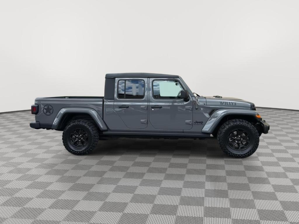 used 2021 Jeep Gladiator car, priced at $29,385