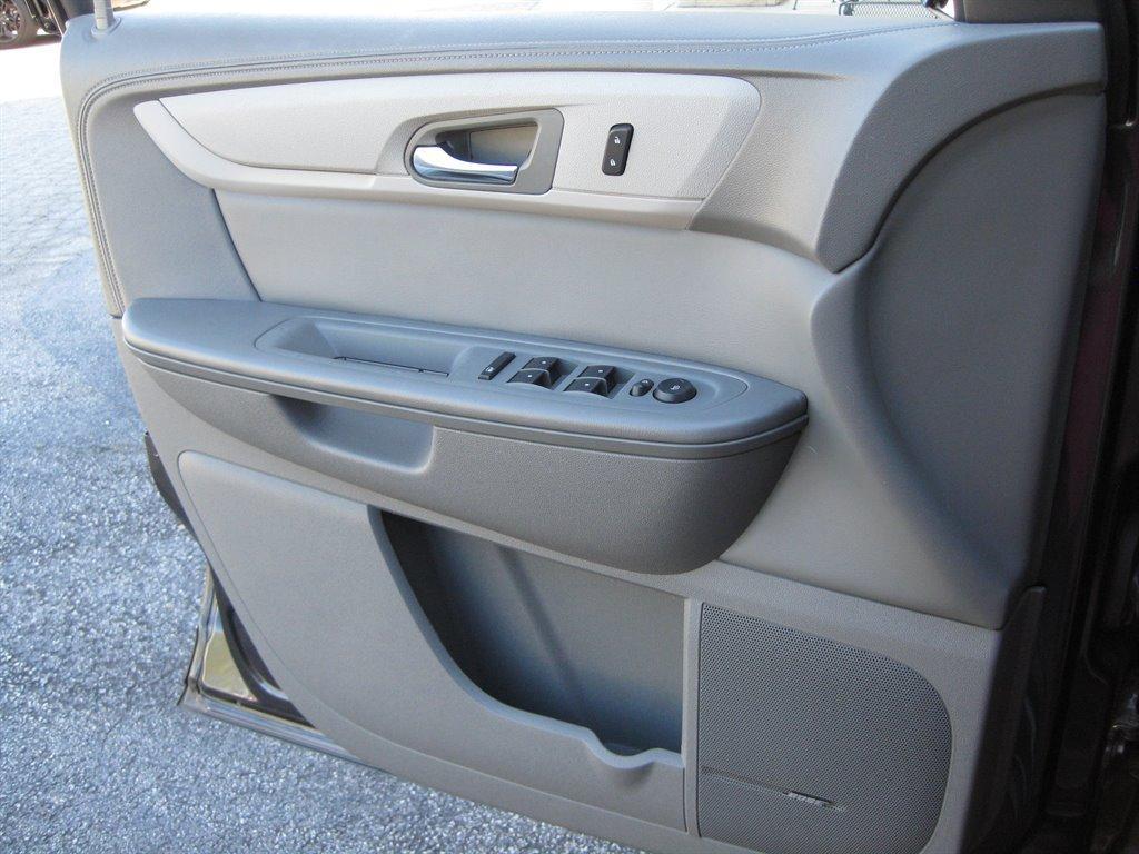 used 2015 Chevrolet Traverse car, priced at $6,249