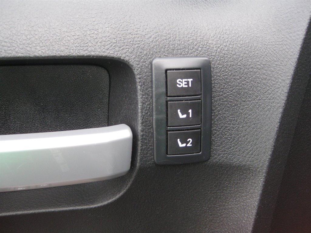 used 2013 Toyota Tundra car, priced at $15,499