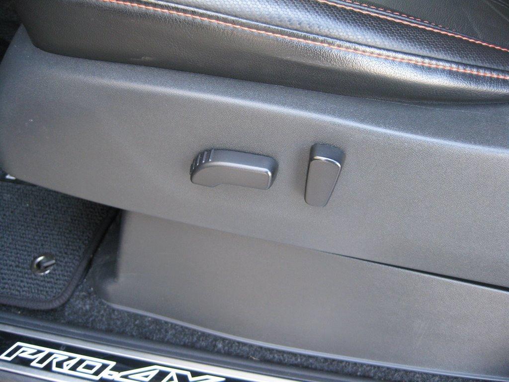 used 2023 Nissan Frontier car, priced at $34,999