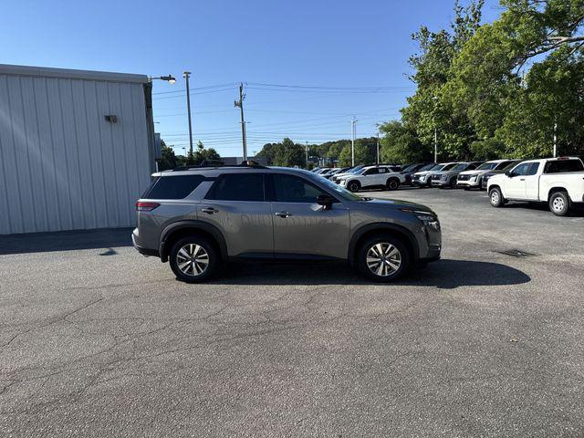 new 2026 Nissan Pathfinder car, priced at $40,543