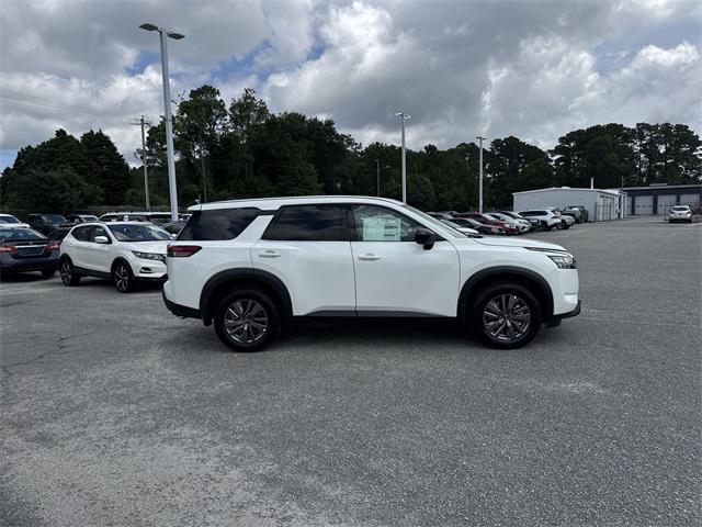new 2025 Nissan Pathfinder car, priced at $40,360
