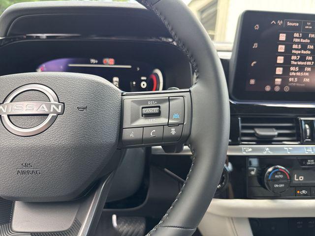 new 2026 Nissan Pathfinder car, priced at $40,945