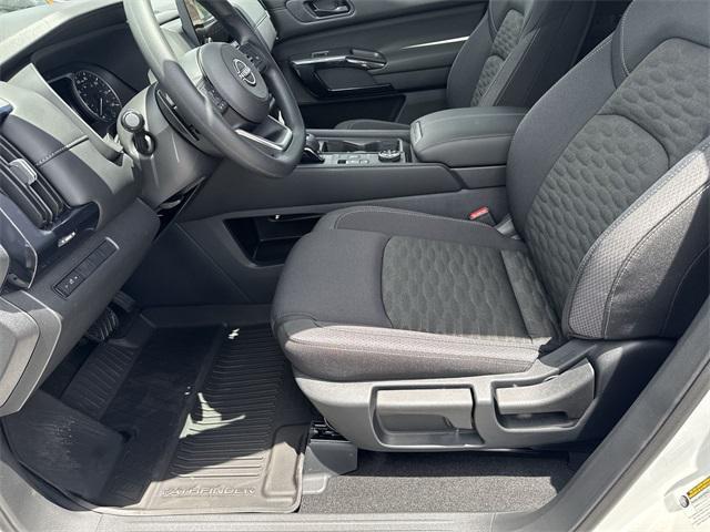 new 2025 Nissan Pathfinder car, priced at $40,360