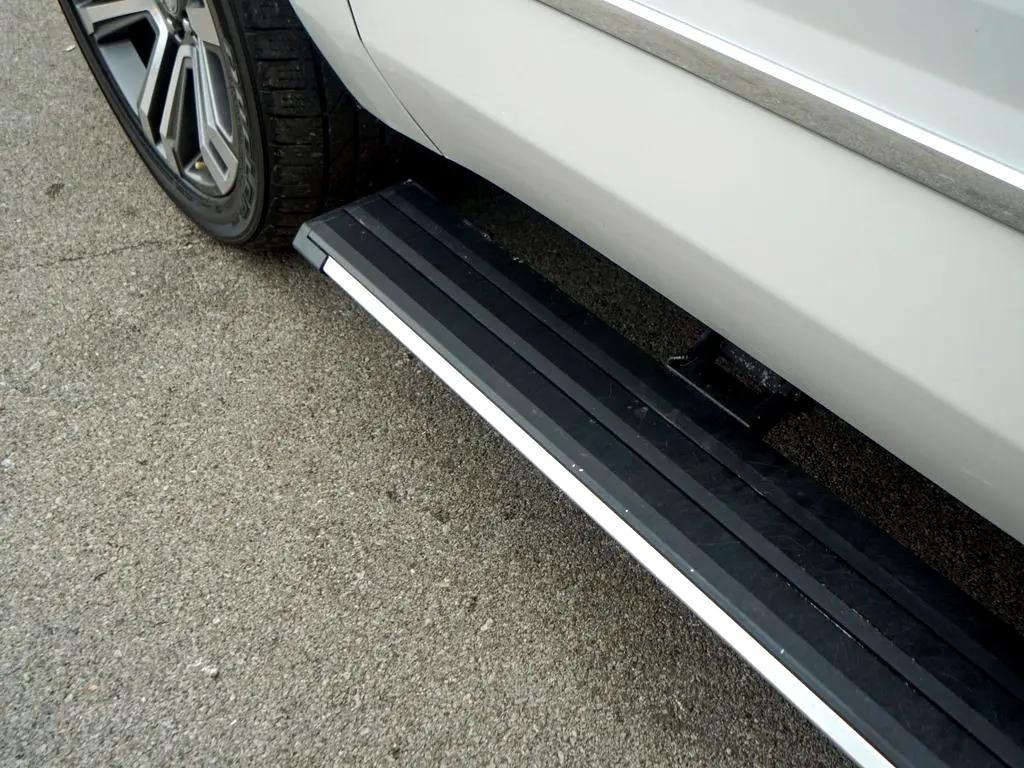 used 2019 GMC Yukon car, priced at $33,344