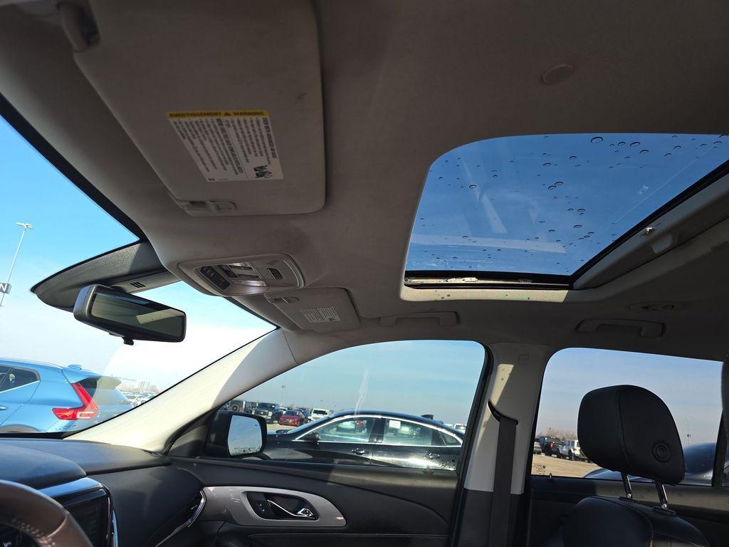 used 2021 Chevrolet Traverse car, priced at $29,444