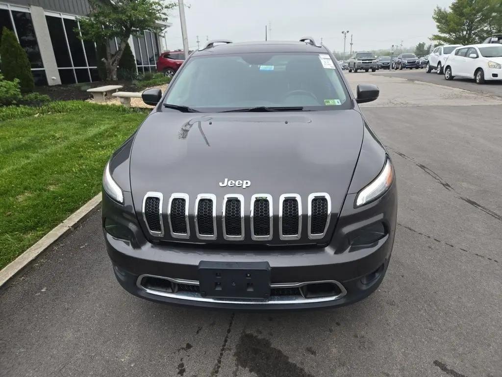 used 2018 Jeep Cherokee car, priced at $20,644