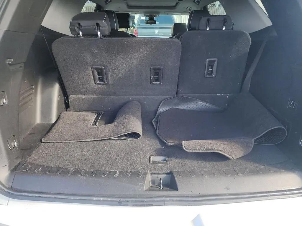 used 2021 Chevrolet Traverse car, priced at $31,844