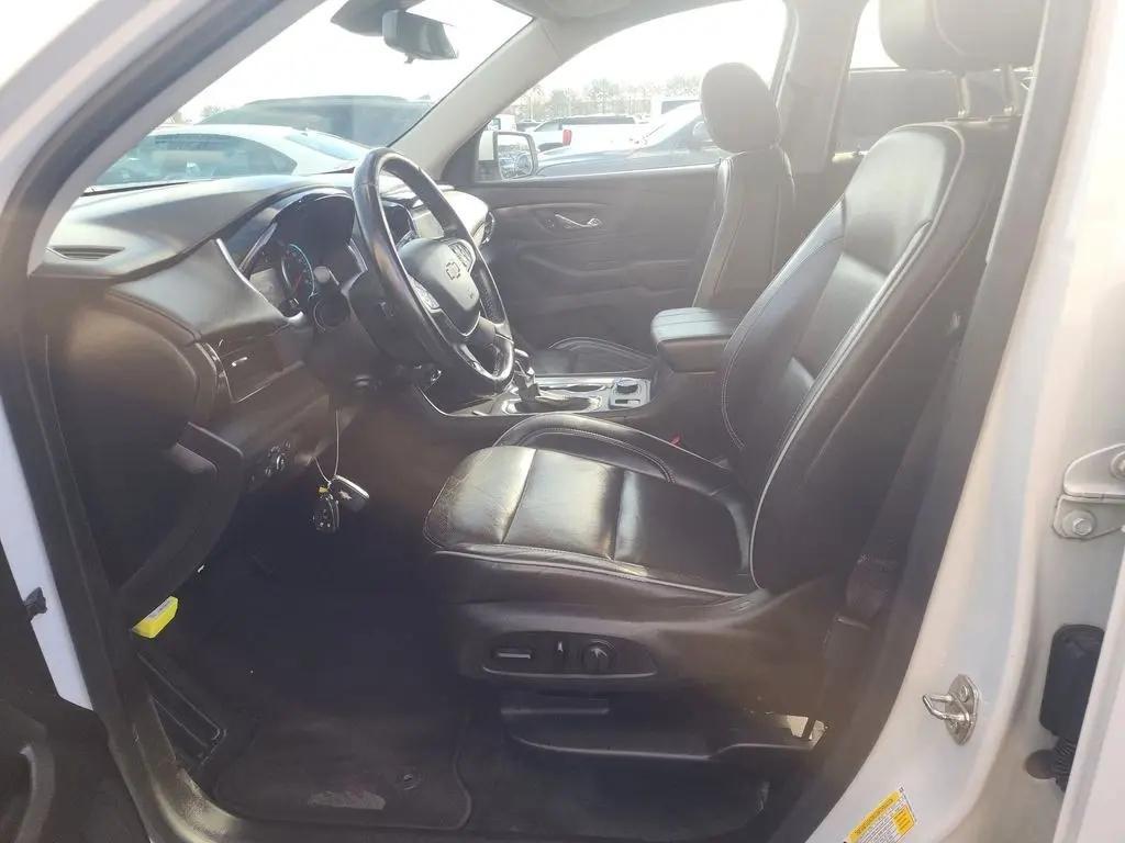 used 2021 Chevrolet Traverse car, priced at $31,844