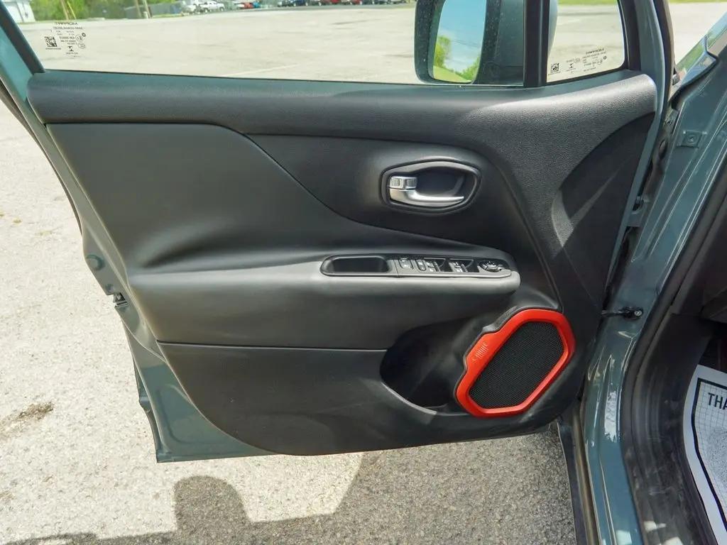 used 2016 Jeep Renegade car, priced at $17,344