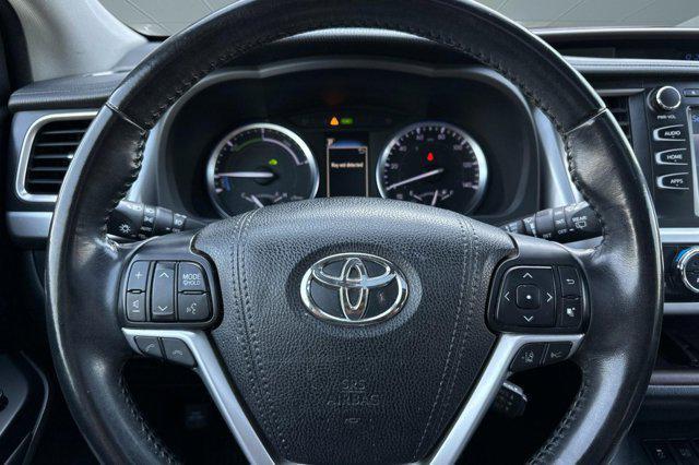used 2018 Toyota Highlander Hybrid car, priced at $16,999