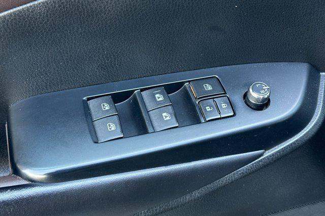 used 2018 Toyota Highlander Hybrid car, priced at $16,999