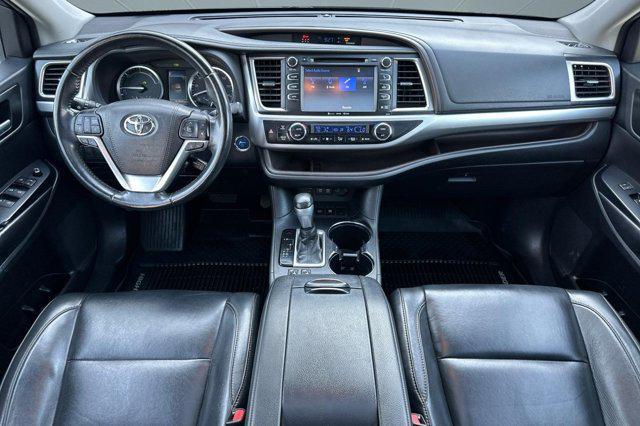 used 2018 Toyota Highlander Hybrid car, priced at $16,999