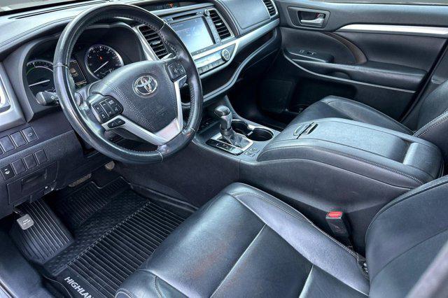used 2018 Toyota Highlander Hybrid car, priced at $16,999