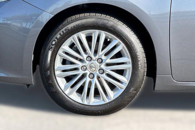 used 2013 Lexus ES 350 car, priced at $12,999