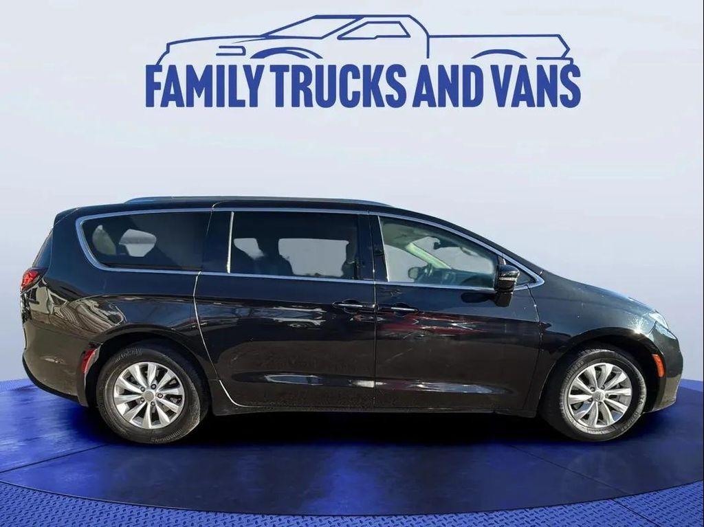 used 2021 Chrysler Pacifica car, priced at $18,988