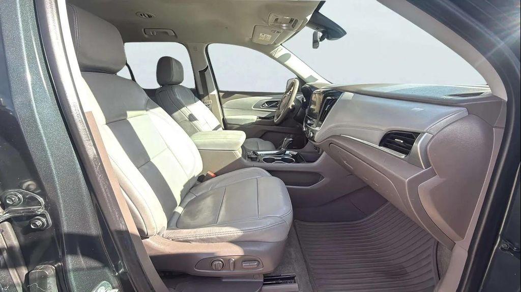 used 2018 Chevrolet Traverse car, priced at $16,988
