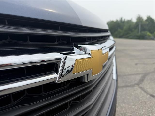 used 2023 Chevrolet Traverse car, priced at $30,195