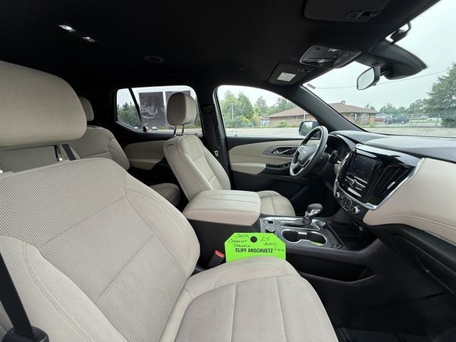 used 2023 Chevrolet Traverse car, priced at $30,195