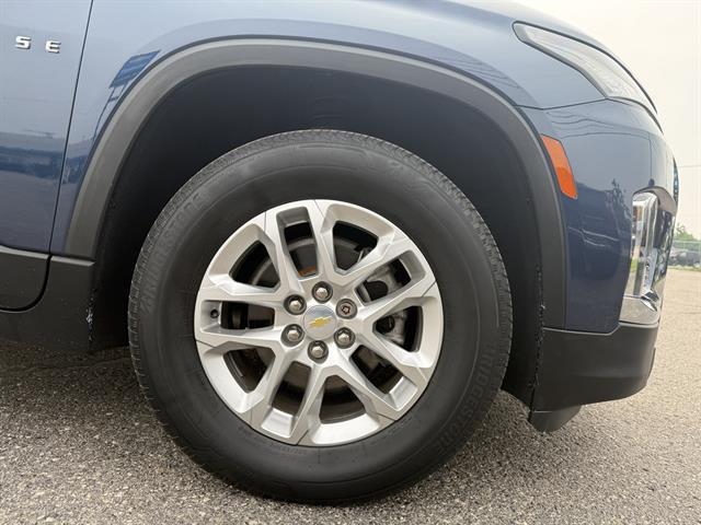 used 2023 Chevrolet Traverse car, priced at $30,195