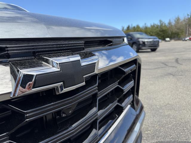 new 2026 Chevrolet Equinox car, priced at $39,490