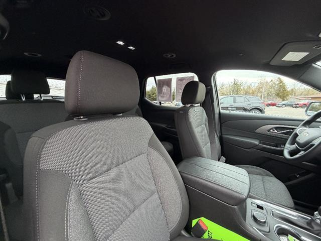 used 2023 Chevrolet Traverse car, priced at $34,295