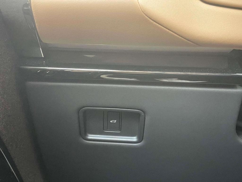 used 2023 Land Rover Range Rover Sport car, priced at $67,989