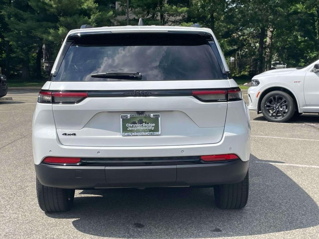 used 2023 Jeep Grand Cherokee car, priced at $33,490