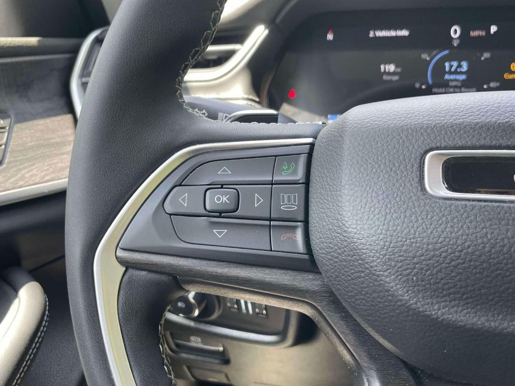 used 2023 Jeep Grand Cherokee car, priced at $33,583