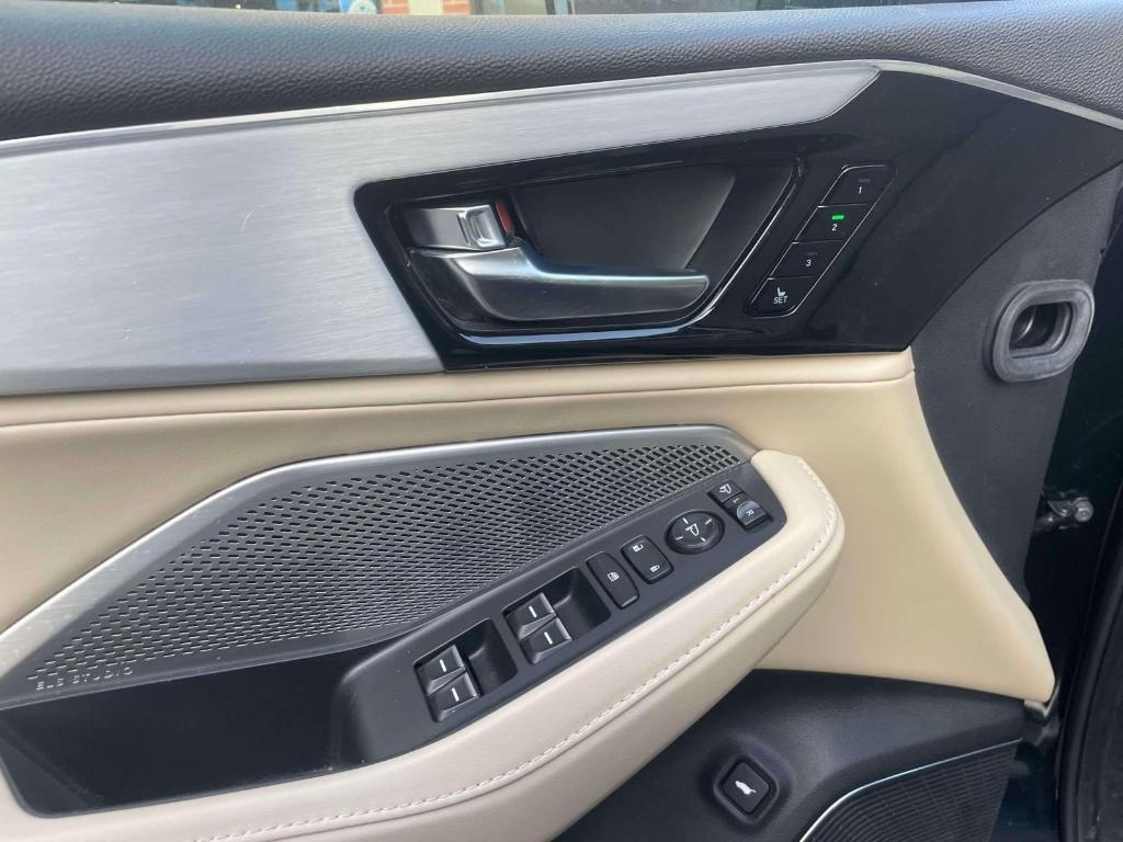 used 2023 Acura MDX car, priced at $37,493