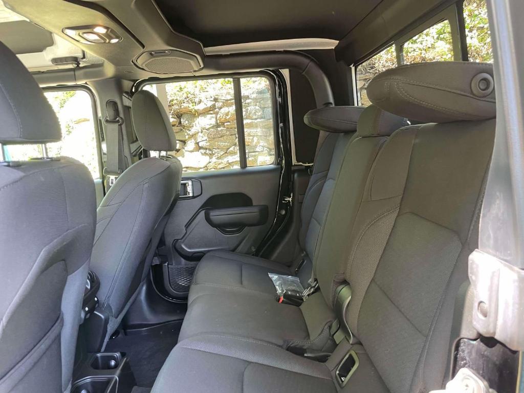 used 2022 Jeep Gladiator car, priced at $33,494