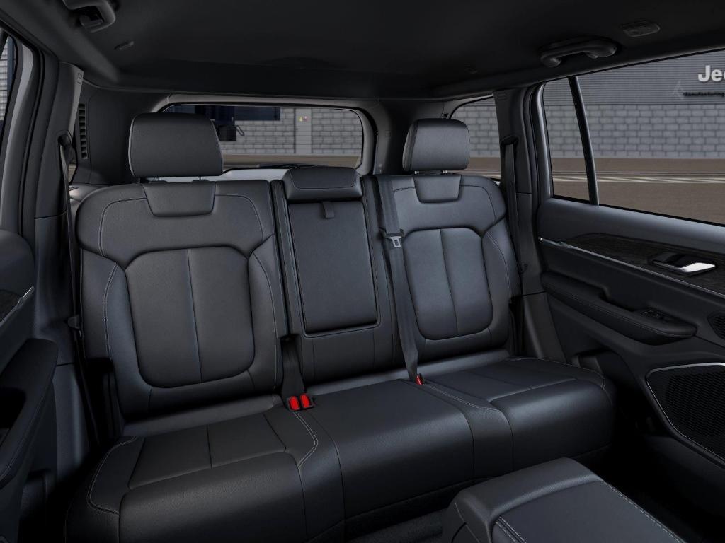 new 2026 Jeep Grand Cherokee car, priced at $44,560
