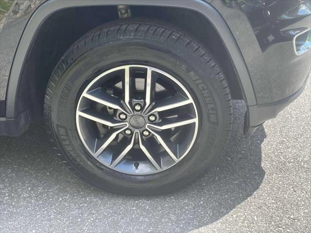 used 2020 Jeep Grand Cherokee car, priced at $18,800