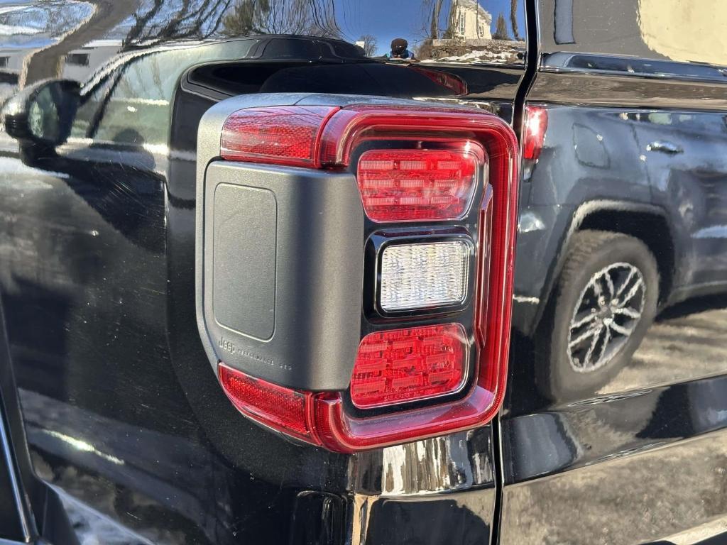 used 2022 Jeep Gladiator car, priced at $31,699