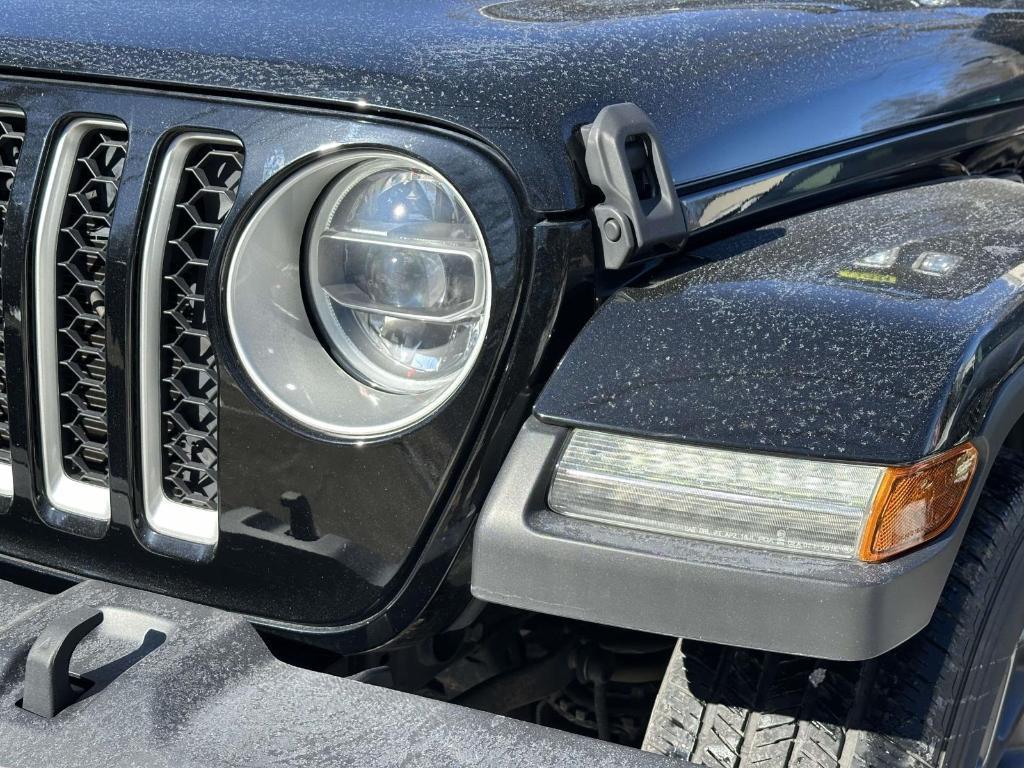 used 2022 Jeep Gladiator car, priced at $31,699