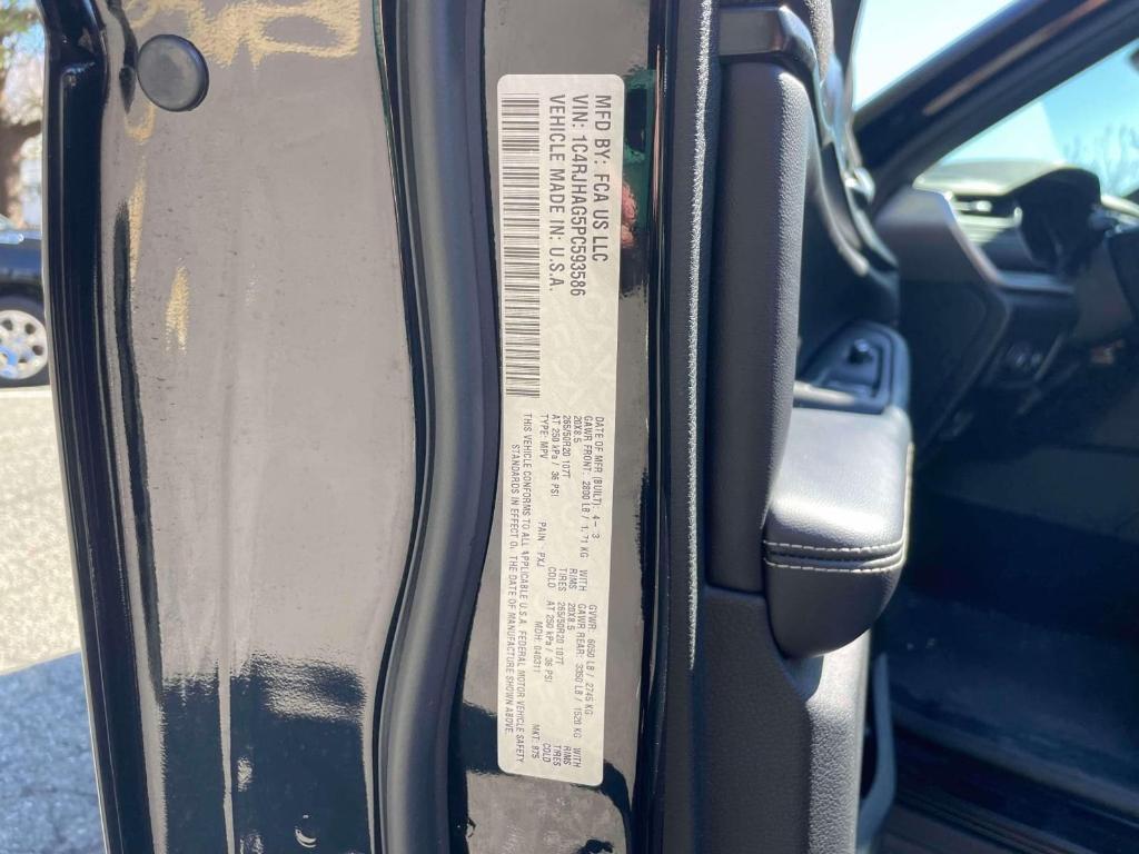 used 2023 Jeep Grand Cherokee car, priced at $33,999