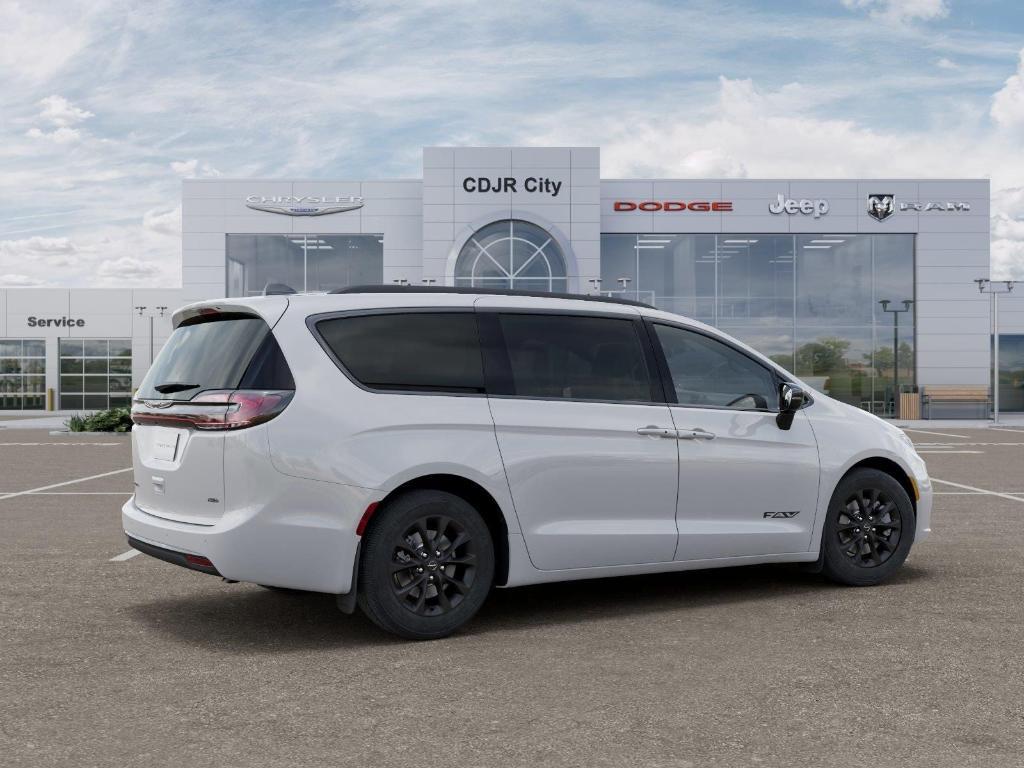 new 2025 Chrysler Pacifica car, priced at $55,695
