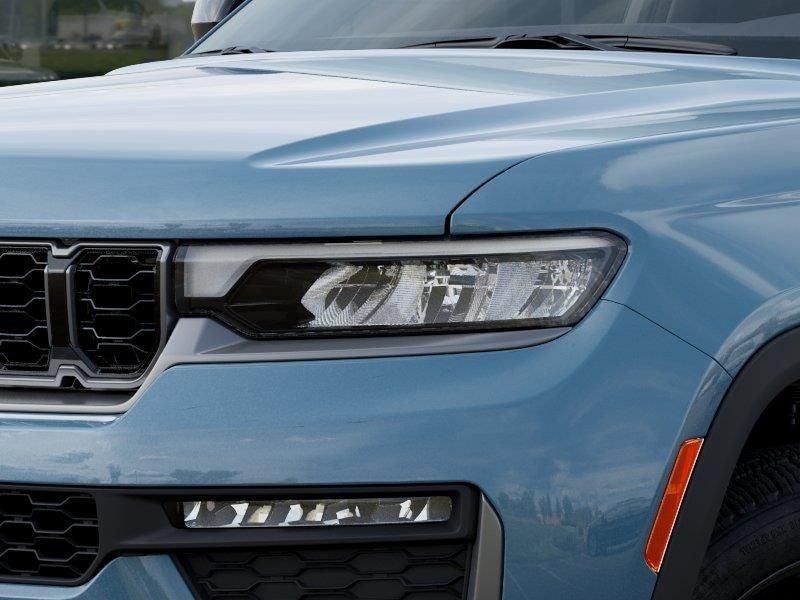 new 2026 Jeep Grand Cherokee car, priced at $50,650