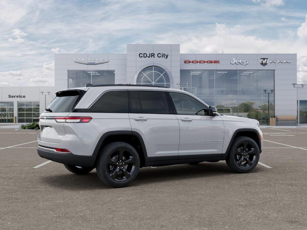 new 2026 Jeep Grand Cherokee car, priced at $49,705