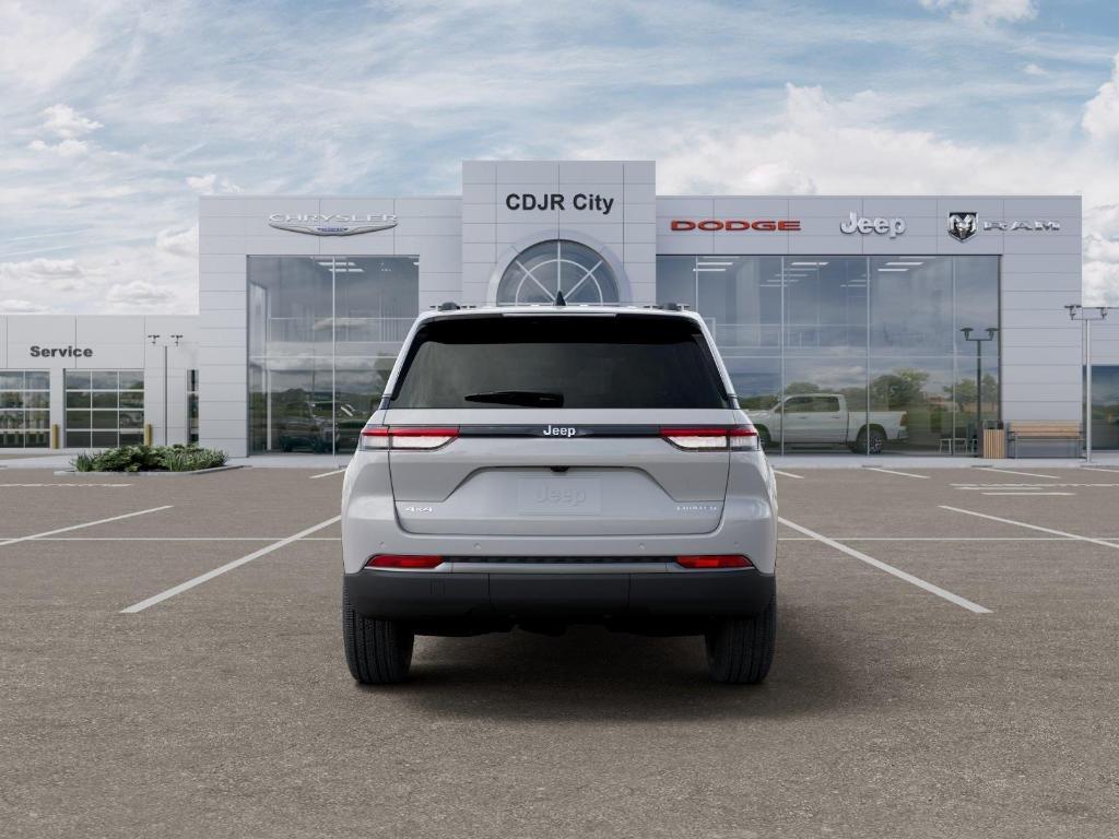 new 2026 Jeep Grand Cherokee car, priced at $49,705